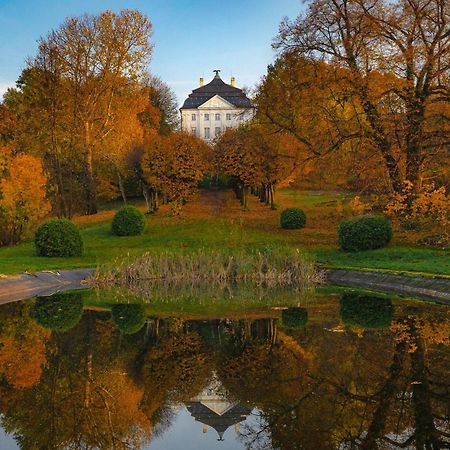 Ostromecko Zespol Palacowo-Parkowy W Ostromecku المظهر الخارجي الصورة