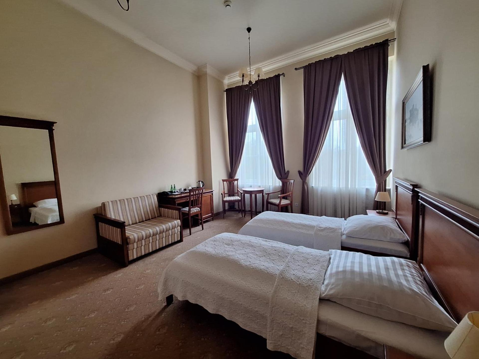 Ostromecko Zespol Palacowo-Parkowy W Ostromecku المظهر الخارجي الصورة